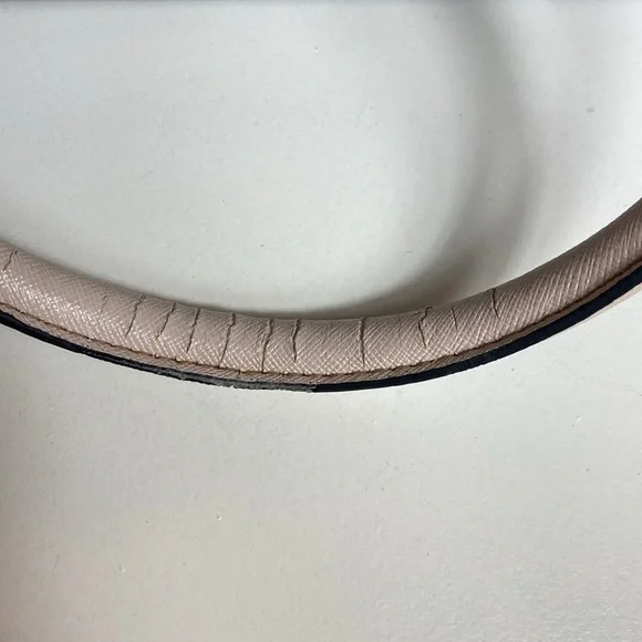 Guess handbag - Picture 7 of 12